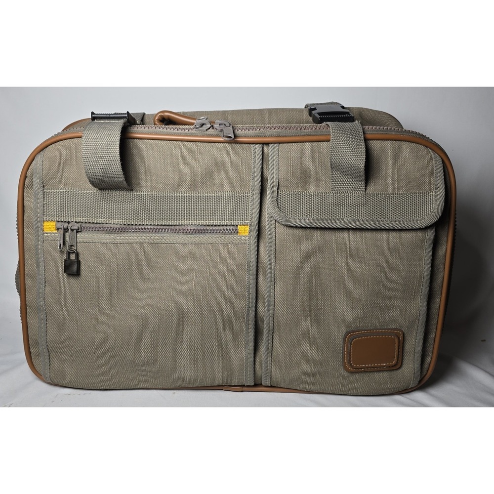 Palm Springs Luggage Collection Travel Bag 20"x 13" Many Pockets‎ Vnt